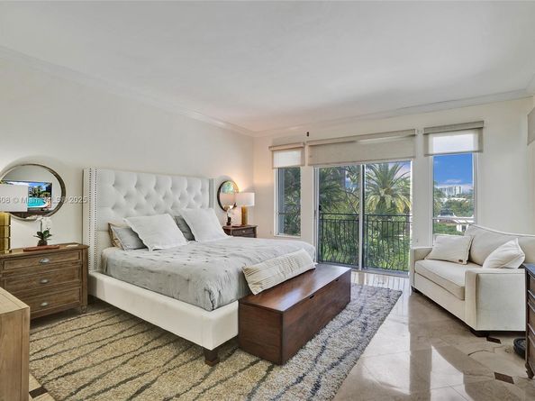 3700 Island Blvd C206, Aventura FL 33160