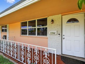 7740 NW 15th Ct, Pembroke Pines FL 33024