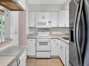 7740 NW 15th Ct, Pembroke Pines FL 33024