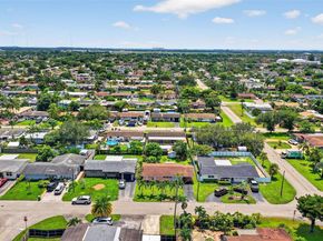 7740 NW 15th Ct, Pembroke Pines FL 33024