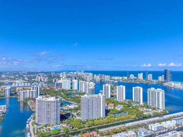 2000 Island Blvd 1704, Aventura FL 33160