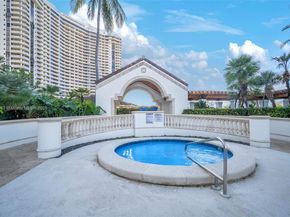 2000 Island Blvd 1704, Aventura FL 33160