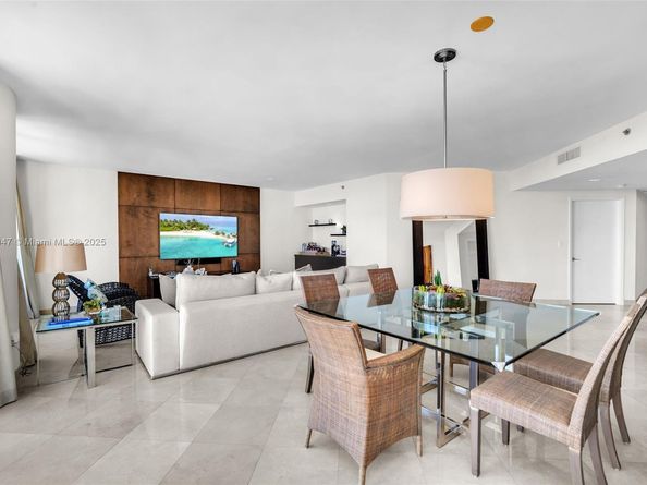 2000 Island Blvd 1704, Aventura FL 33160
