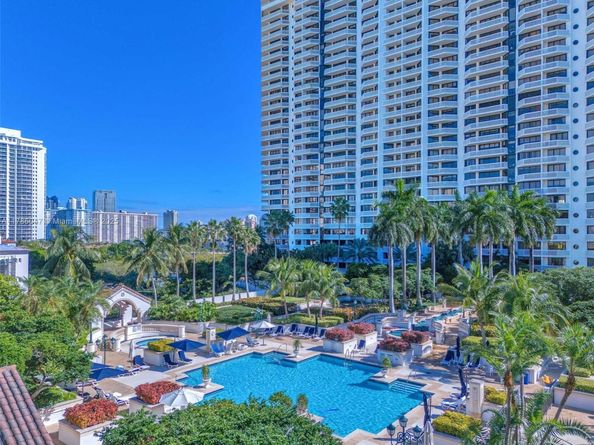 2000 Island Blvd 1704, Aventura FL 33160