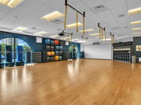 2000 Island Blvd 1704, Aventura FL 33160