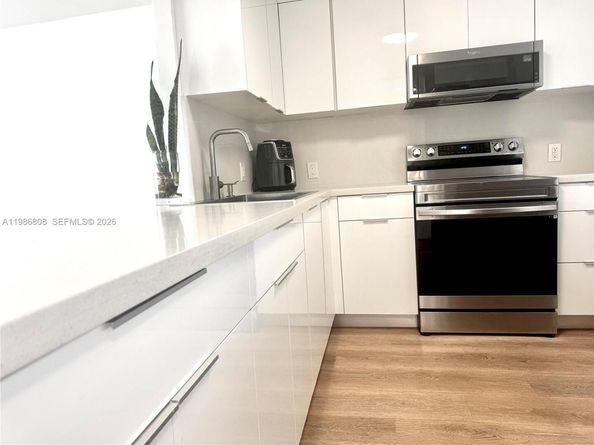 2150 Sans Souci Blvd A909, North Miami FL 33181