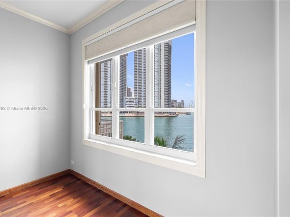 888 Brickell Key Dr 408, Miami FL 33131