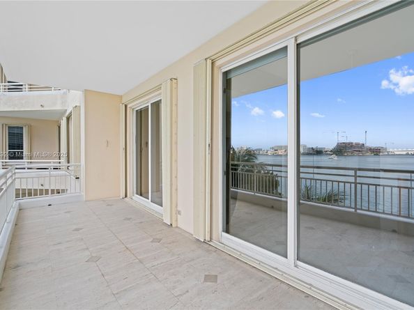 888 Brickell Key Dr 408, Miami FL 33131