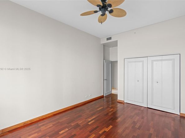 888 Brickell Key Dr 408, Miami FL 33131
