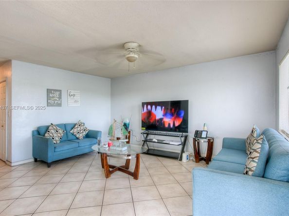 3030 NW 13th St, Fort Lauderdale FL 33311