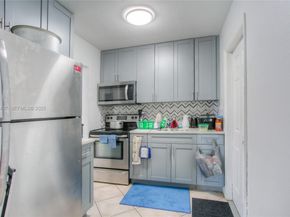 3030 NW 13th St, Fort Lauderdale FL 33311