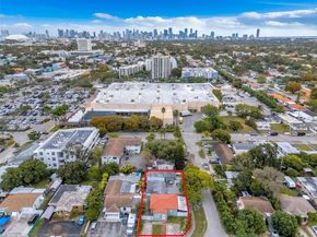 941 SW 31st Ct, Miami FL 33135