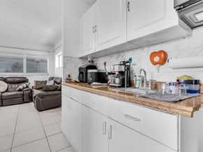 941 SW 31st Ct, Miami FL 33135