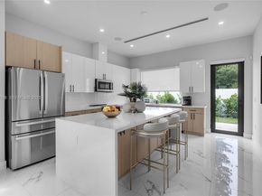 2260 E 9th Ave, Hialeah FL 33013