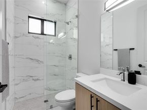 2260 E 9th Ave, Hialeah FL 33013