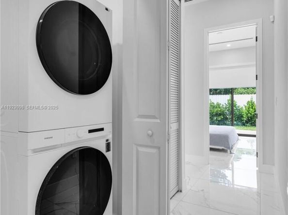 2260 E 9th Ave, Hialeah FL 33013