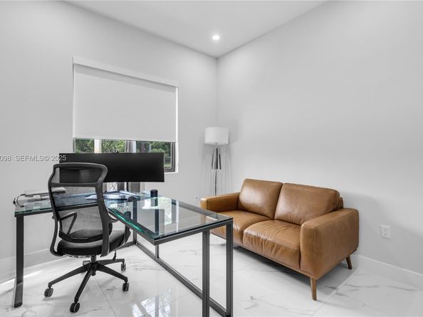 2260 E 9th Ave, Hialeah FL 33013