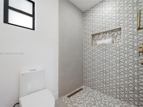 6280 SW 24 St, Miami FL 33155