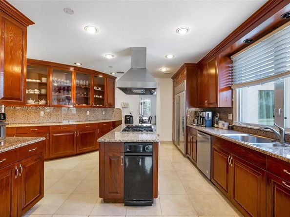 431 Costanera Rd, Coral Gables FL 33143