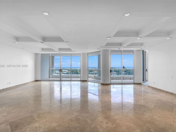 21150 E Point Pl 904, Aventura FL 33180