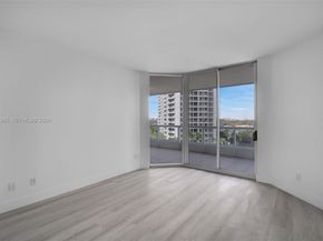 21150 E Point Pl 904, Aventura FL 33180