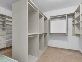 21150 E Point Pl 904, Aventura FL 33180