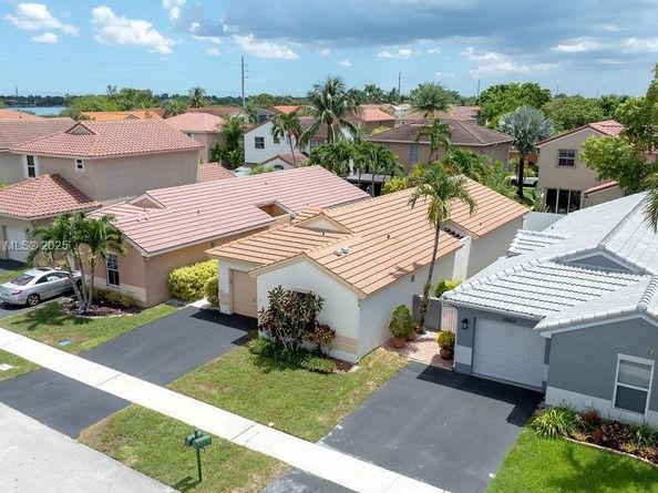 18446 NW 21st Street, Pembroke Pines FL 33029