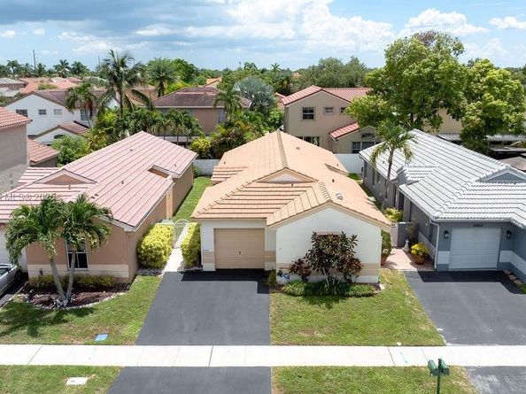18446 NW 21st Street, Pembroke Pines FL 33029