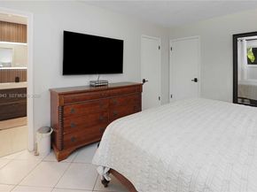 1628 Monroe St, Hollywood FL 33020