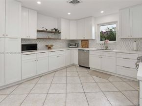 1628 Monroe St, Hollywood FL 33020