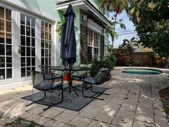 1812 SW 10th Ave, Fort Lauderdale FL 33315