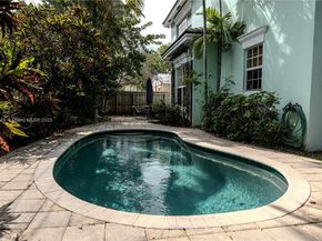 1812 SW 10th Ave, Fort Lauderdale FL 33315