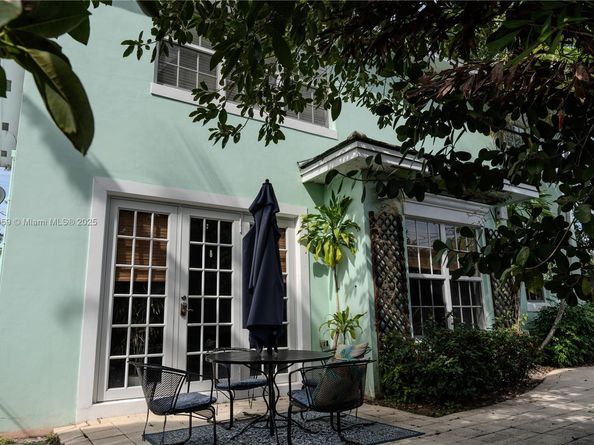 1812 SW 10th Ave, Fort Lauderdale FL 33315