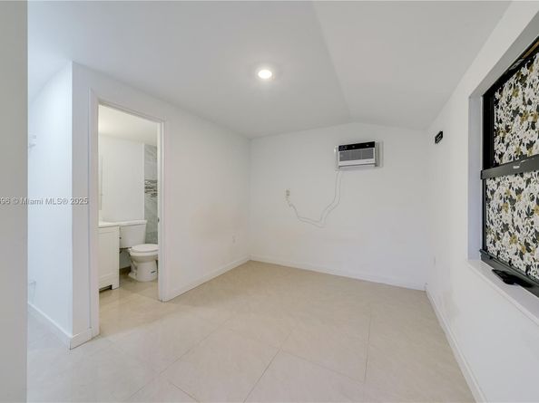 5677 Maypop Rd, West Palm Beach FL 33415