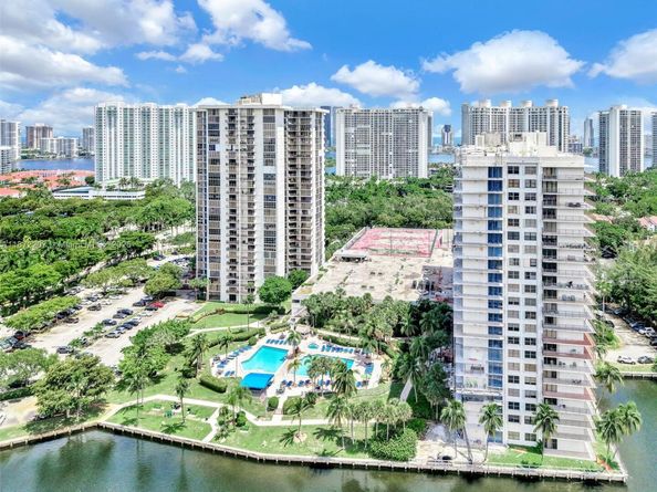 18181 NE 31st Ct 807, Aventura FL 33160