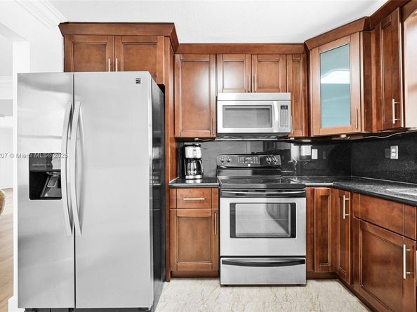 18181 NE 31st Ct 807, Aventura FL 33160