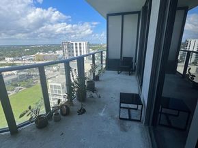 121 NE 34th St 2014, Miami FL 33137