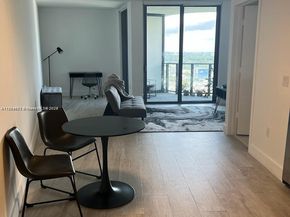 121 NE 34th St 2014, Miami FL 33137