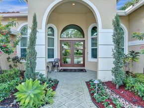 2715 Edgewater Ct, Weston FL 33332