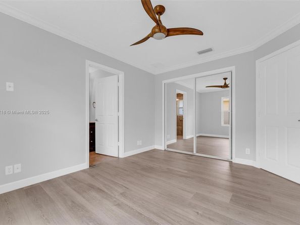 2715 Edgewater Ct, Weston FL 33332