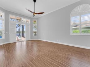 2715 Edgewater Ct, Weston FL 33332