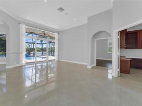 2715 Edgewater Ct, Weston FL 33332