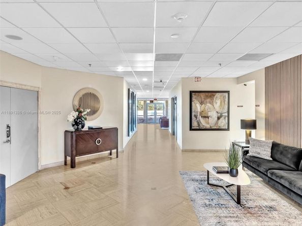 6422 Collins Ave 701, Miami Beach FL 33141
