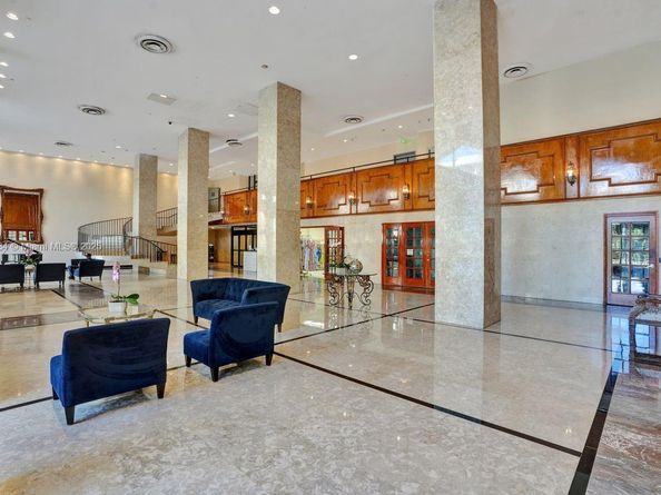 5601 Collins Ave 504, Miami Beach FL 33140