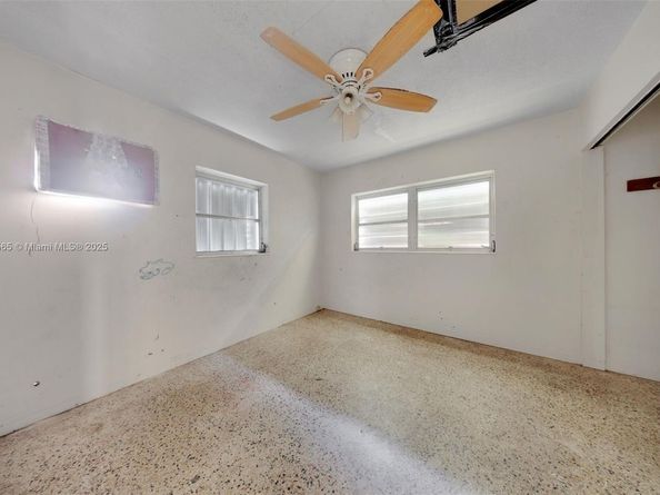 6721 Simms St, Hollywood FL 33024