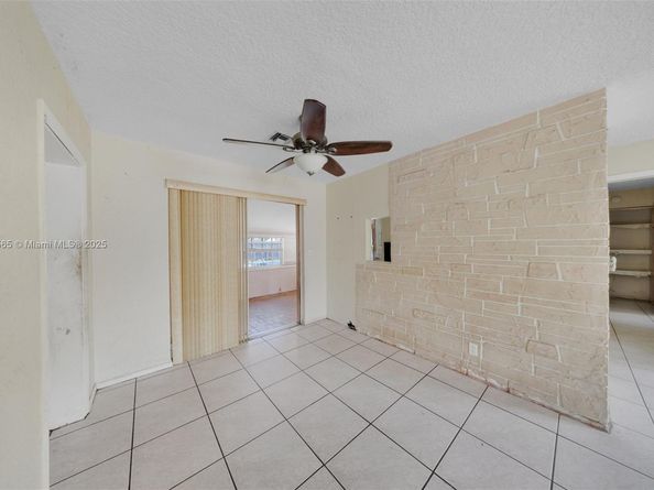 6721 Simms St, Hollywood FL 33024