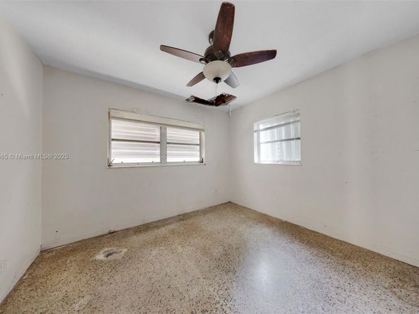 6721 Simms St, Hollywood FL 33024