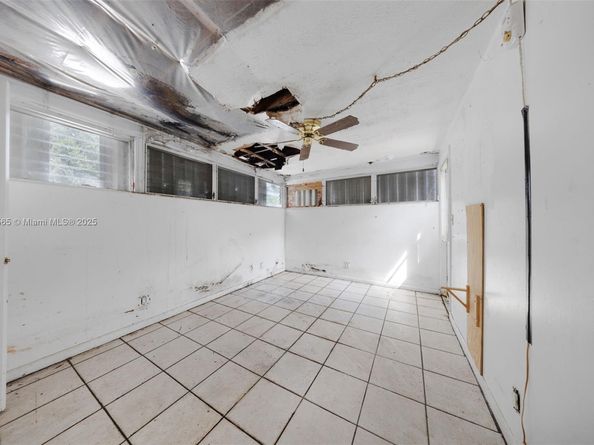 6721 Simms St, Hollywood FL 33024