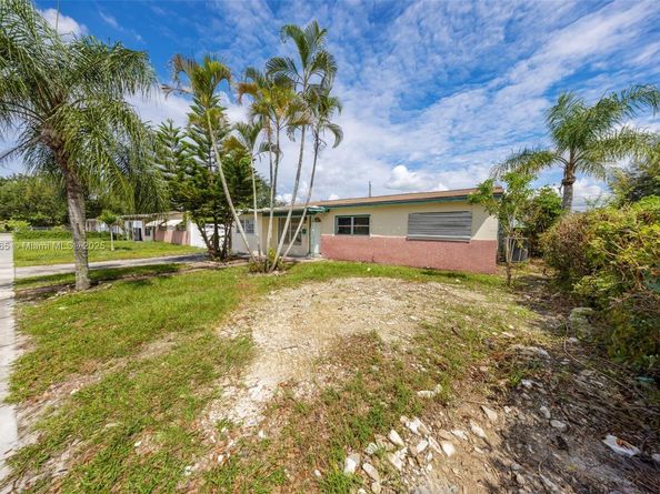 6721 Simms St, Hollywood FL 33024