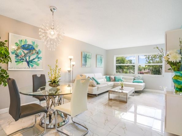 5121 W Oakland Park Blvd 205, Lauderdale Lakes FL 33313